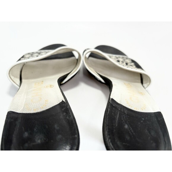 Chanel Kitten Heels Black Canvas w/ White Embroidery Vintage Y2K Sz EU 35.5 - Picture 11 of 14